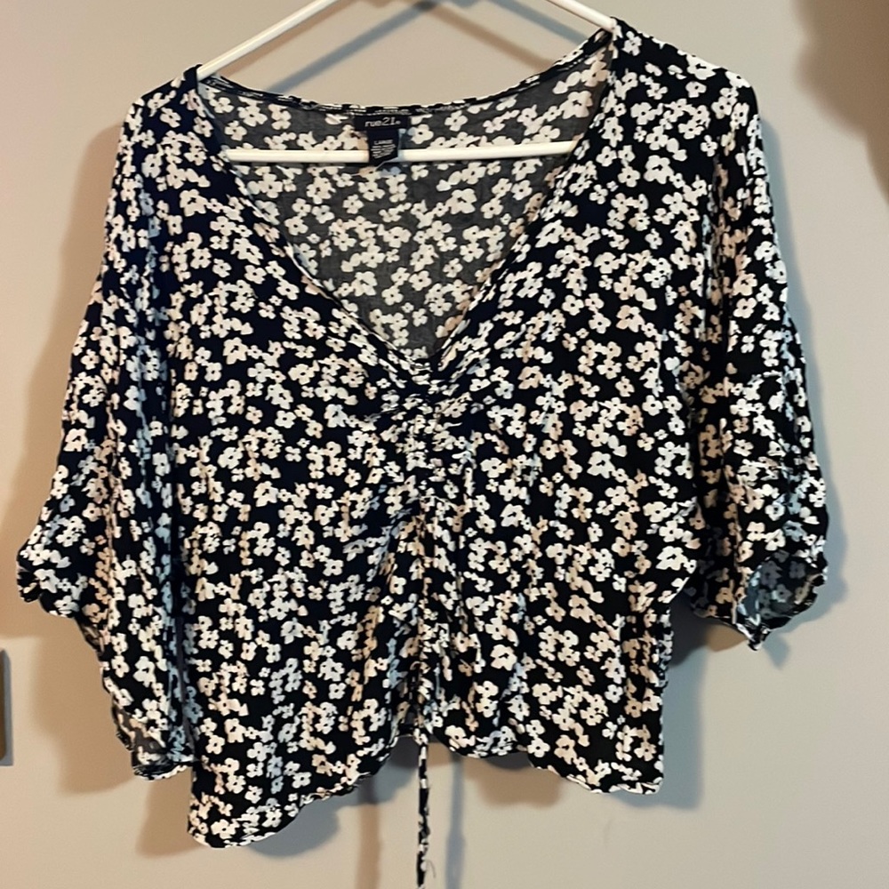 Plus Cropped Blouse